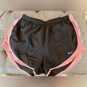 Nike Womens tempo running shorts